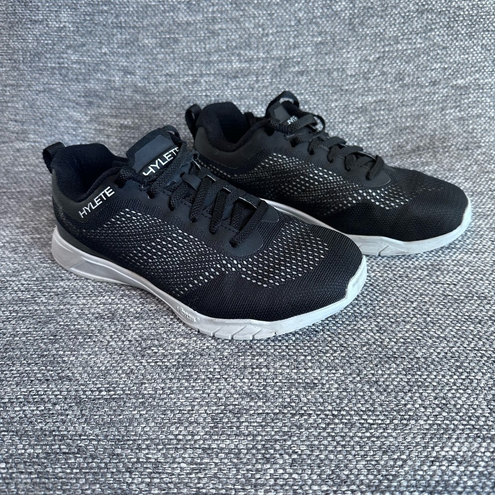 Hylete Circuit II Cross Training Black and White Training Sneakers